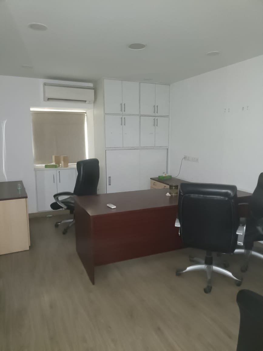 Office Space in Green Park GP-1 IMG-3