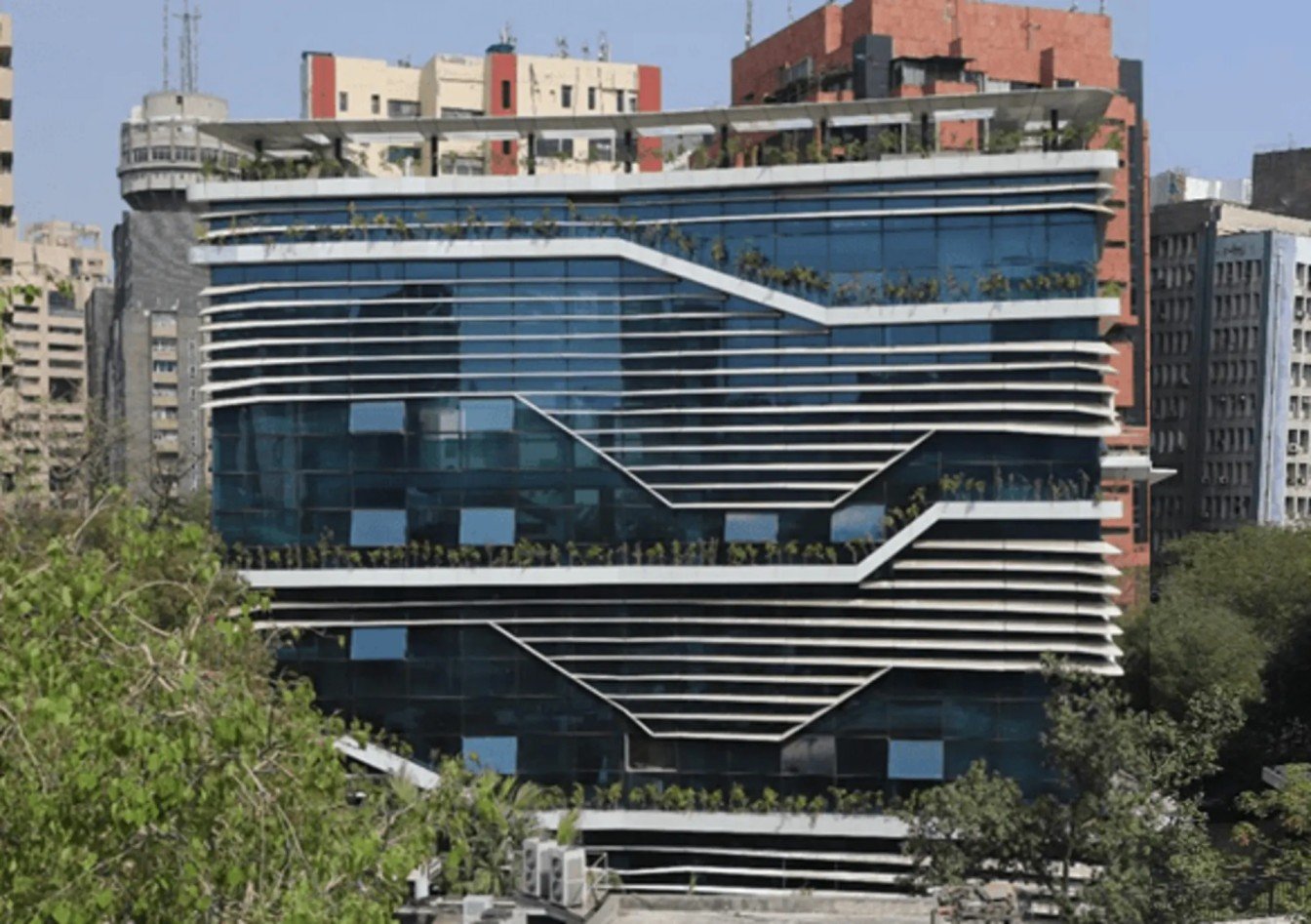 3-Tolstoy-Lane 3 Tolstoy Lane