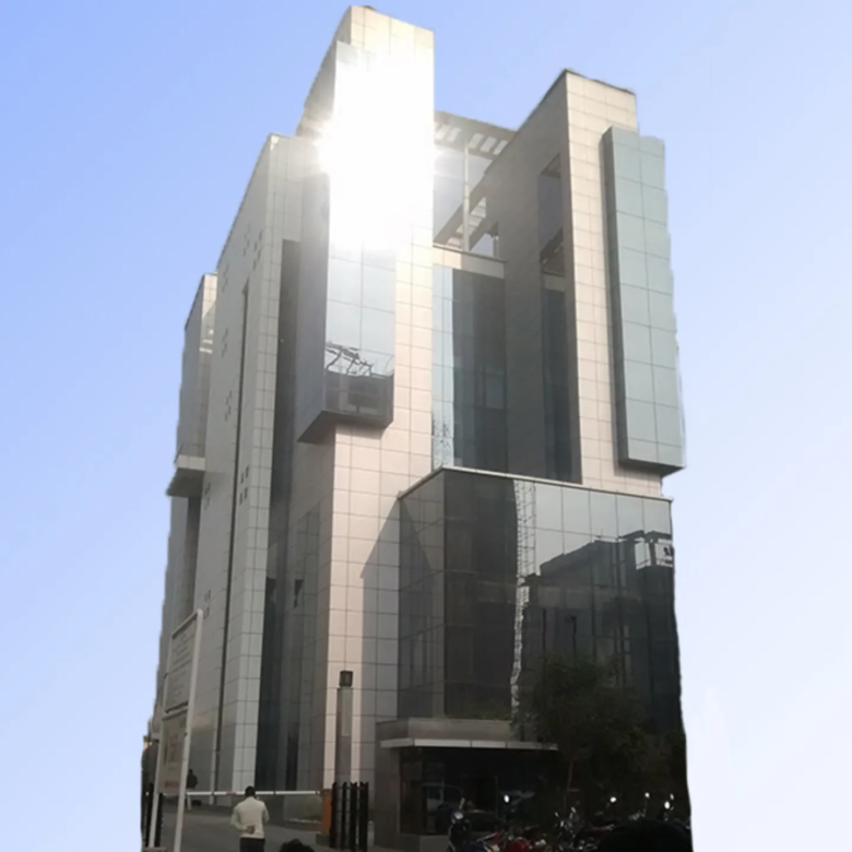 8 Square Sector 125 Noida