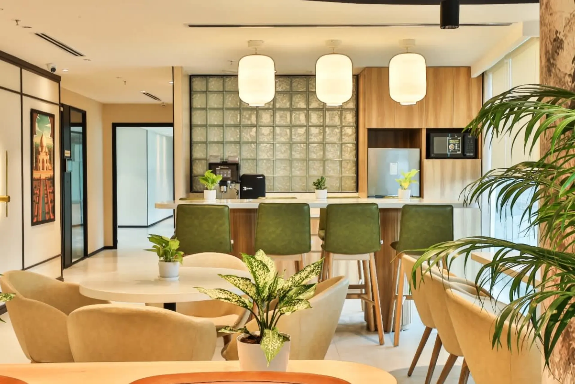 91Springboard Prius Platinum Saket