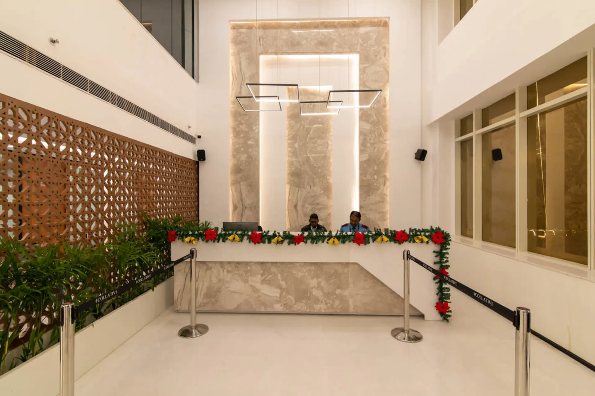 Coworking office space at Collative - Global Foyer White House