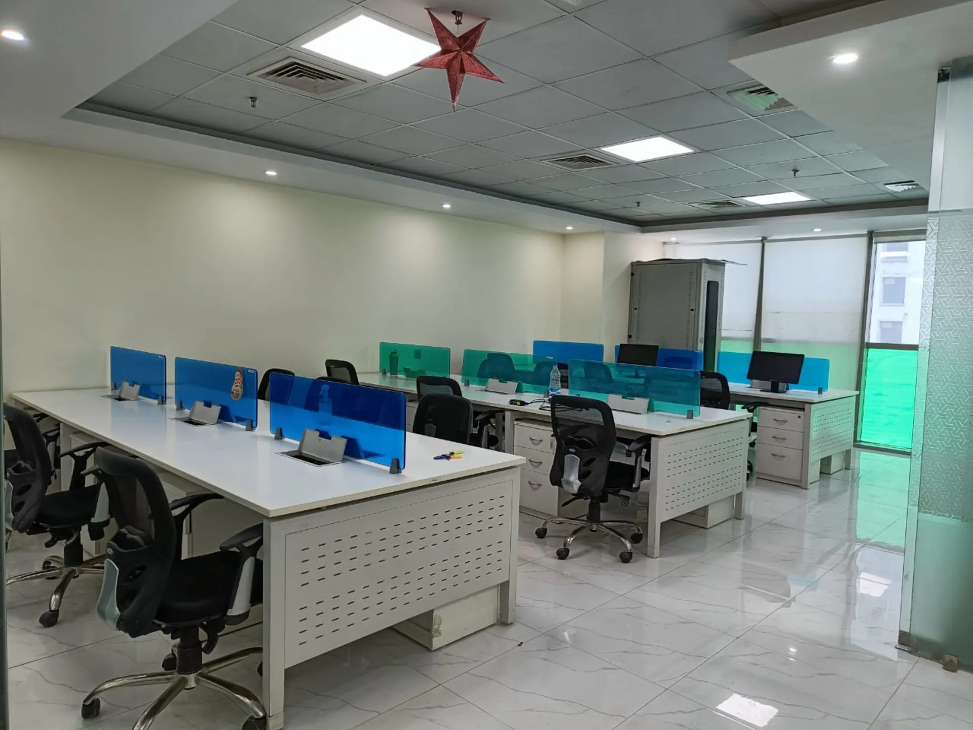 Graphix Tower Sector 62 Noida