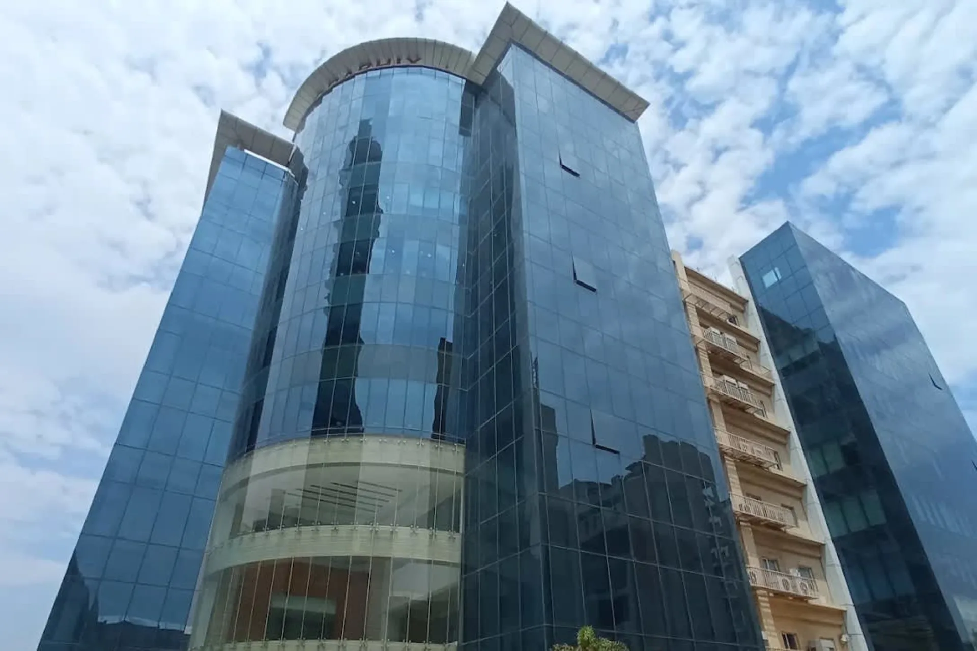 Graphix Tower Sector 62 Noida