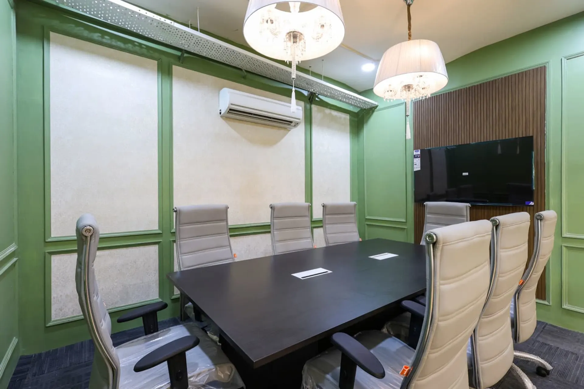 HubHive11 Coworking space in Saket