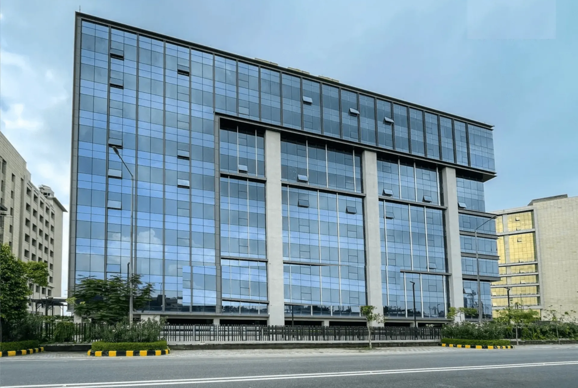 Stellar 127 Noida Expressway Sector 127