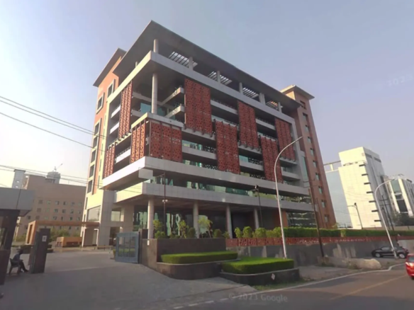 Lucerna Tower Noida Extension