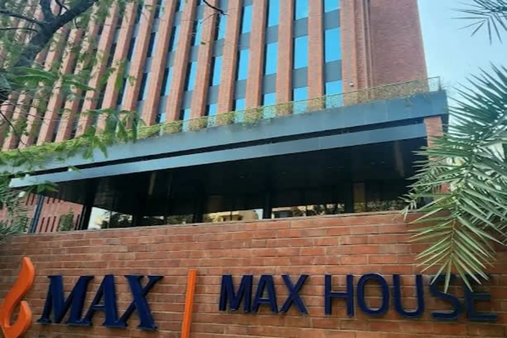 Max House Okhla Phase 3