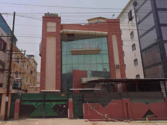 Plot No. H-207 Sector 63 Noida