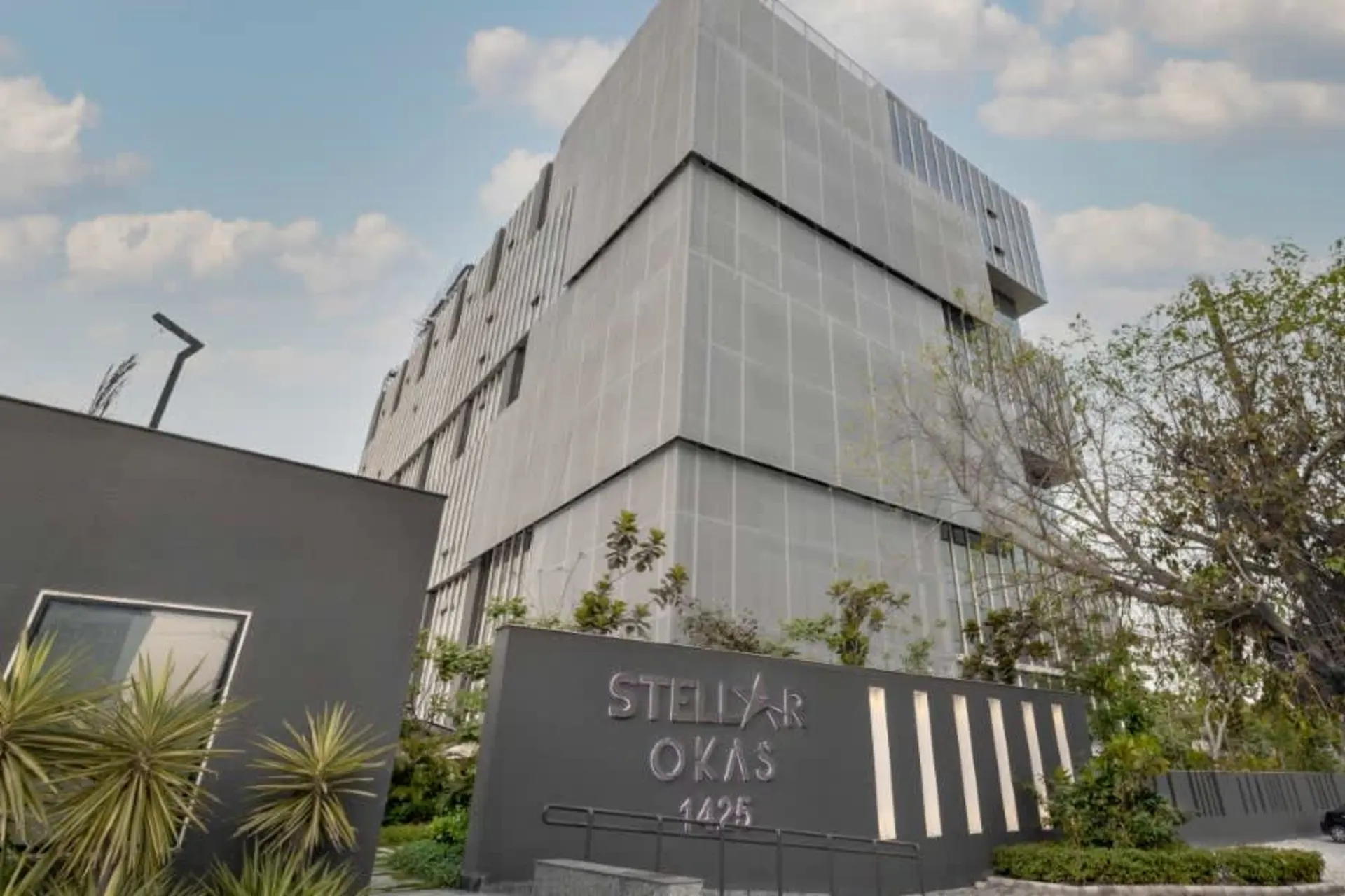 Office Space for rent in Stellar OKAS 1425 Noida