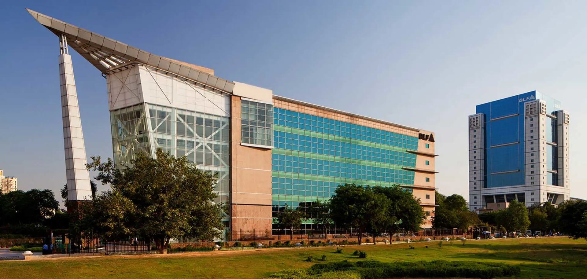 DLF-Atria-NH8-Gurgaon DLF Atria NH8 Gurgaon