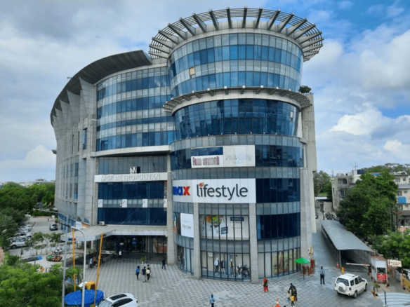 MGF Metropolitan Mall