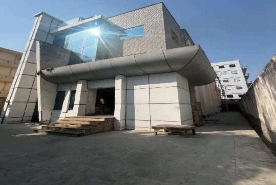 D21 Sector 3 Noida