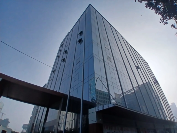 Pinnacle Tower 142