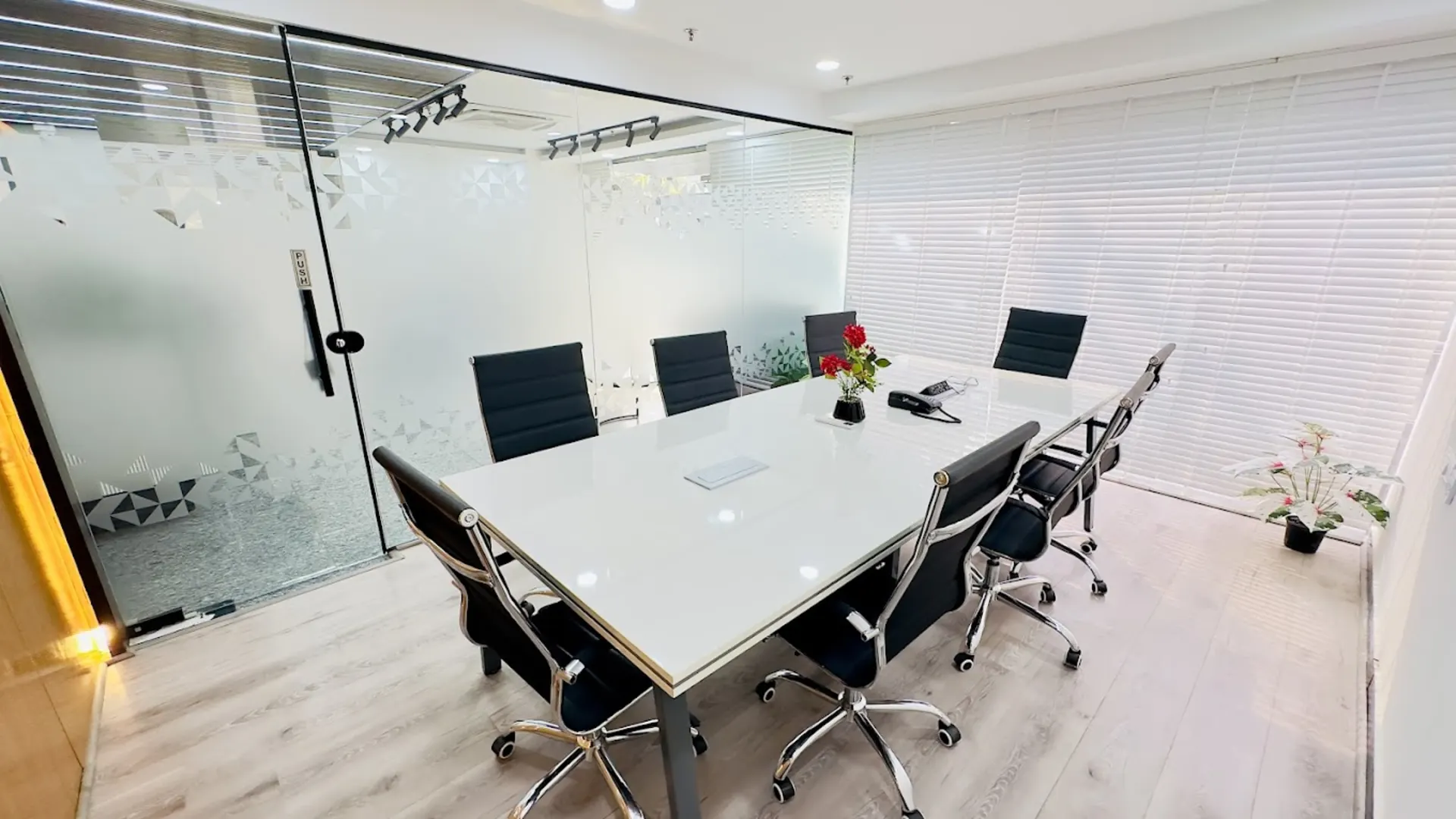 Usis Biz Park Noida