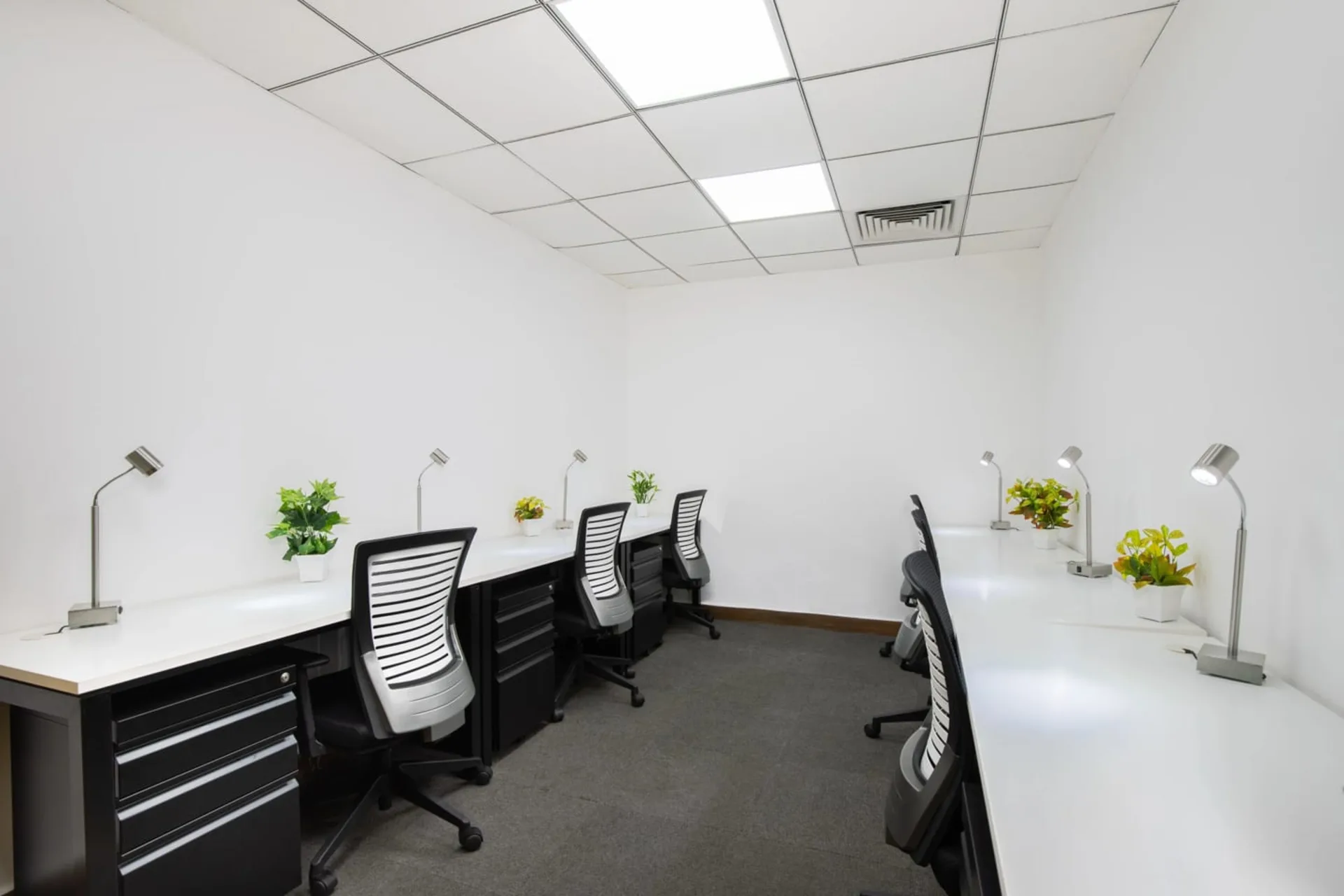Regus - Eros Corporate Tower - coworking space in Nehru Place