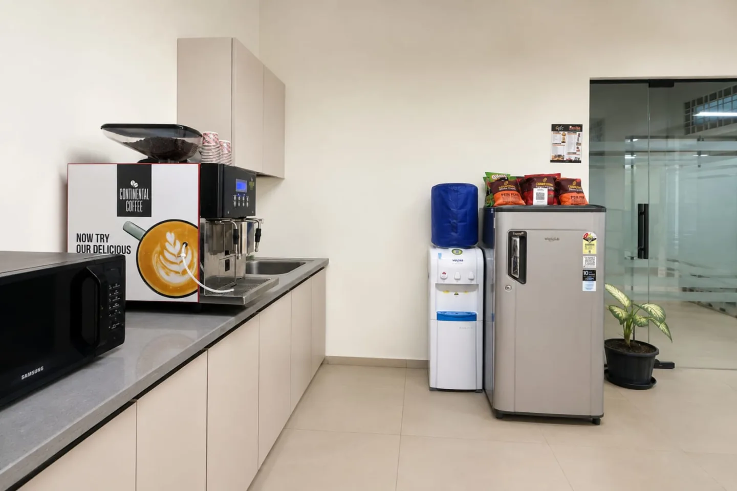 Hoblix-Coworking-Space-Heera-Tower-Najafgarh_02 Hoblix Coworking Space - Heera Tower Najafgarh