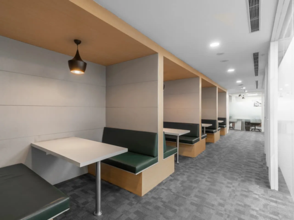 Regus - Caddie Commercial Tower Aerocity